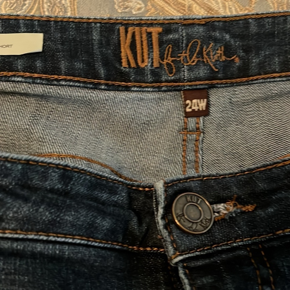 Kut jean shorts - Picture 2 of 3